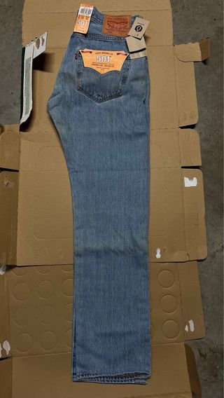 3 Pantalones Levi strauss (Levi,s 501)