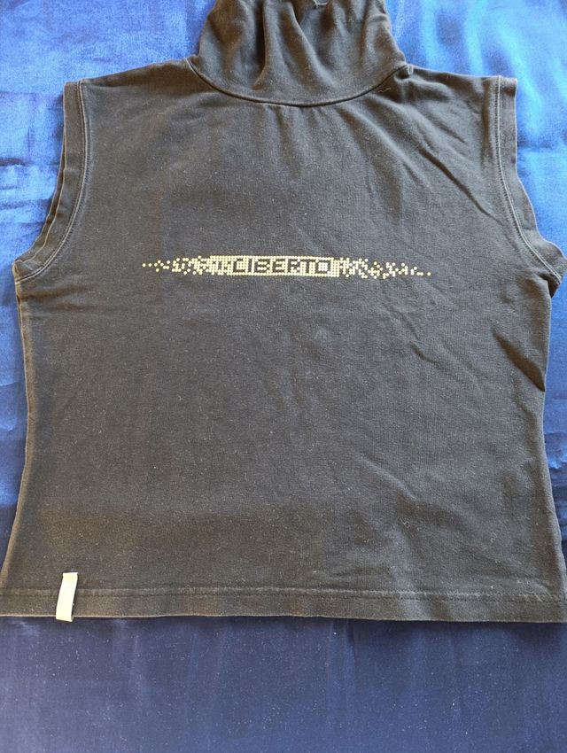 Camiseta sin mangas Liberto cuello alto