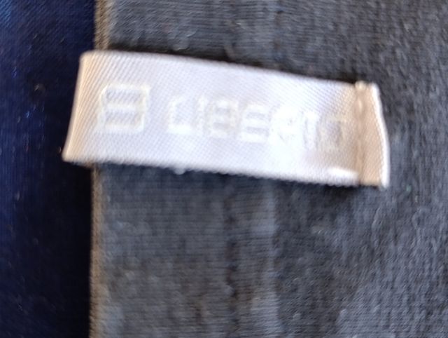 Camiseta sin mangas Liberto cuello alto