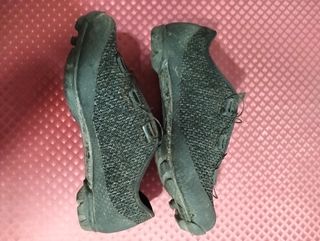 Zapatillas de ciclismo MTB.
Talla 41