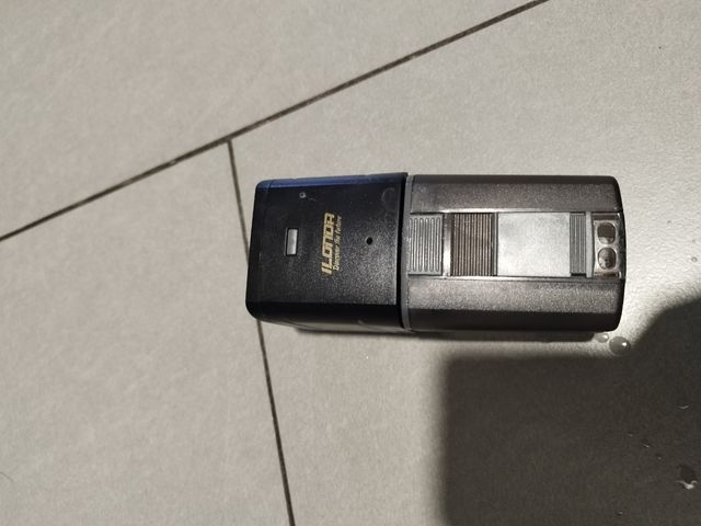 Comedero automático peces