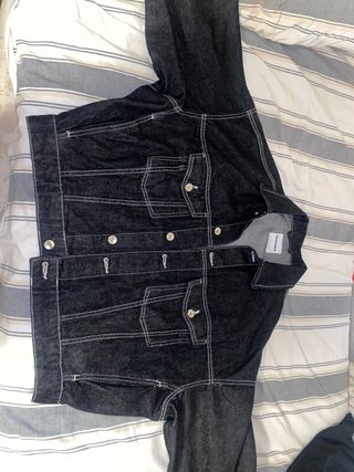 Cazadora Bershka  Talla M, usado solo 1 vez