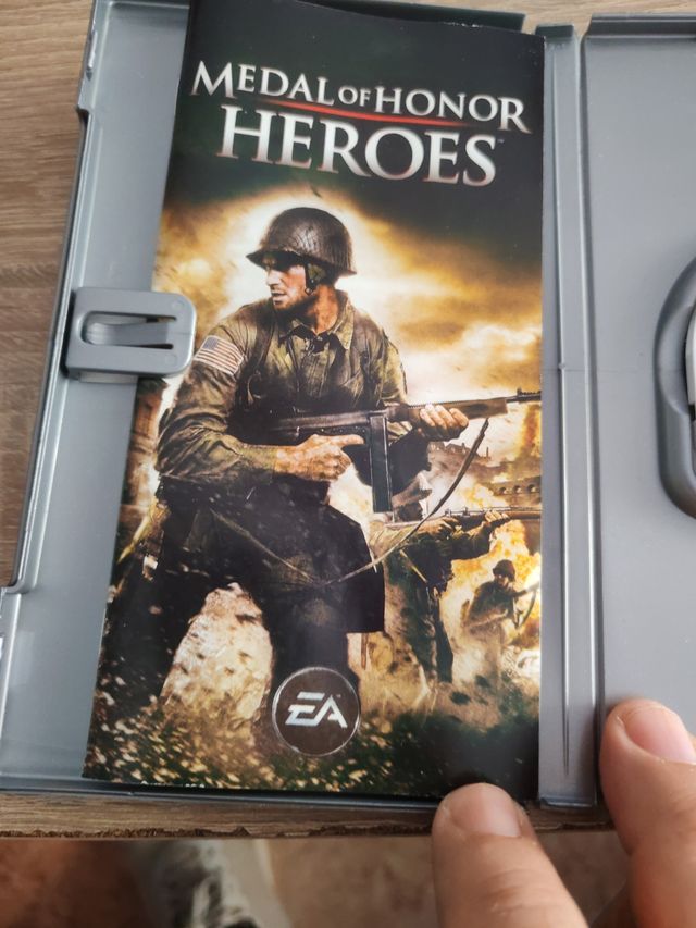 Medal of Honor Heroes PSP (EA)