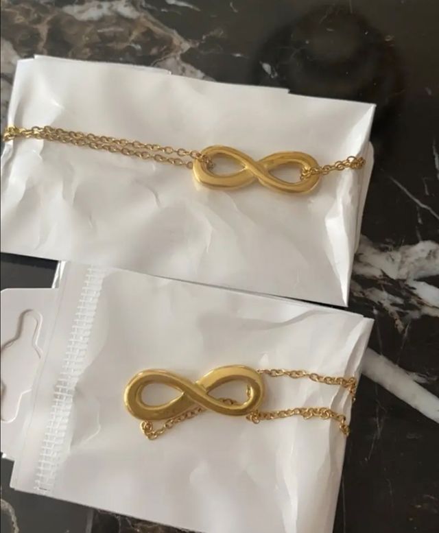 Conjunto collar y pulsera infinito