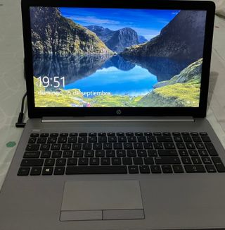 Portátil HP Plata y Negro