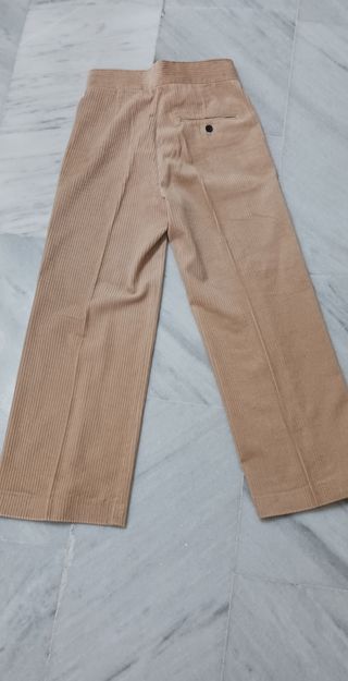 Pantalón pana mujer Zara