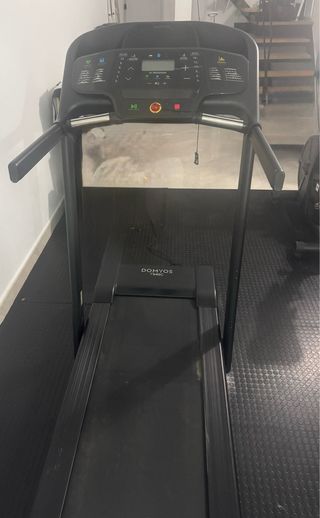 Máquina de gimnasio multifunción