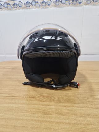 Casco Moto LS2 Airflow Negro Nuevo sin utilizar.