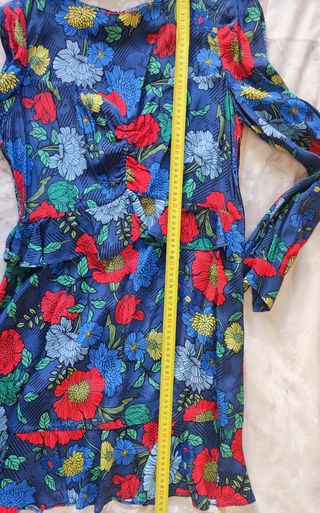 Vestido floral azul y rojo Esfera