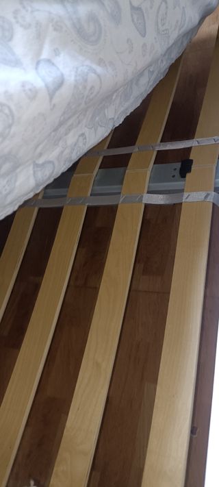 Estantería de dormitorio, cama ,armario