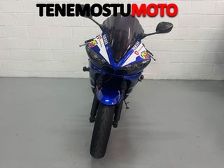 Yamaha YZF R6 "2004"