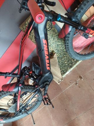 Bicicleta montaña e-bike casi nueva