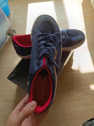 Zapatillas Dunlop Talla 42 Azul y Rojo