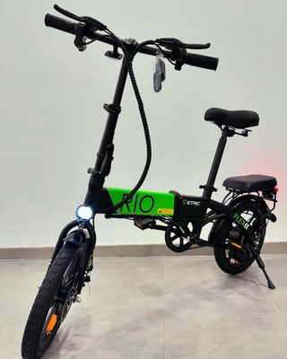 Bicicleta eléctrica plegable nueva 