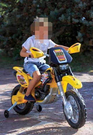 Moto eléctrica de niño 12V