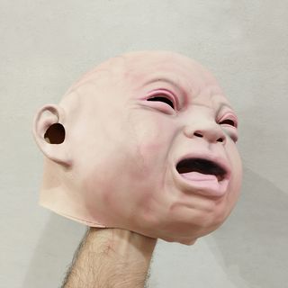 Máscara Bebé Llorón