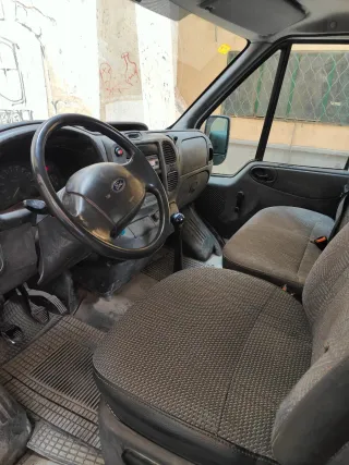 Venta Ford Transit 2002. Cajón abierto