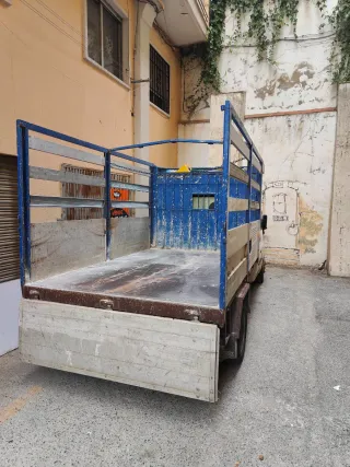Venta Ford Transit 2002. Cajón abierto