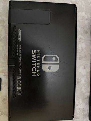 Nintendo Switch V2 con dos juegos 