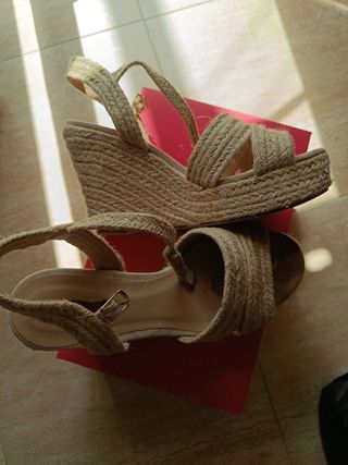 Zapatillas esparto cuña beige talla 37