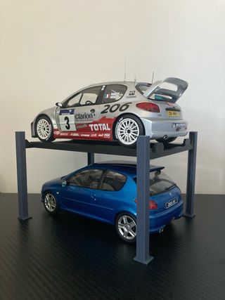 Espositore per modellini auto 1/18