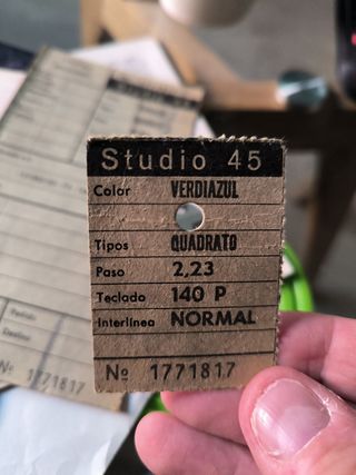 Máquina de escribir Olivetti Studio 45