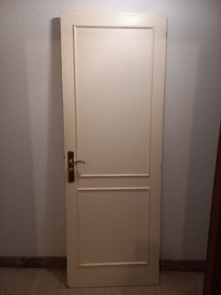 Puerta madera lacada blanco roto 
73 cm x 203 cm