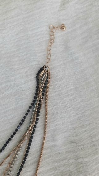 Collar de múltiples cadenas