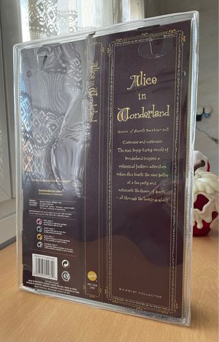 Barbie Reina de Corazones Alice in Wonderland
