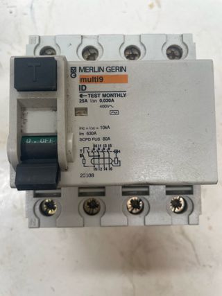 Merlin Gerin multi9 ID Diferencial