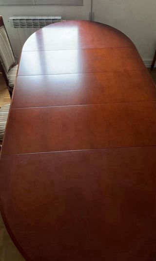 Mesa de comedor redonda de madera ampliable