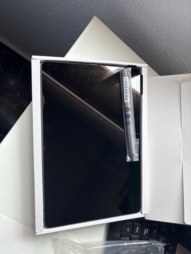 Lenovo Tab M11 con Lápiz y Funda, 3 años garantiad