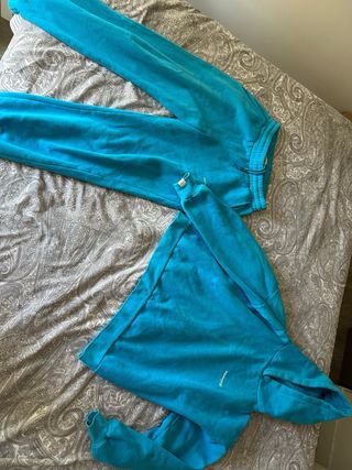 Chandal azul calentito, sin a penas usar