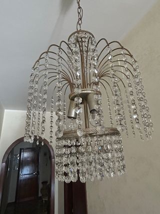 Coppia lampadari oro e cristallo 