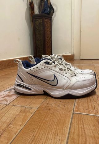 Nike Air Monarch Blancas