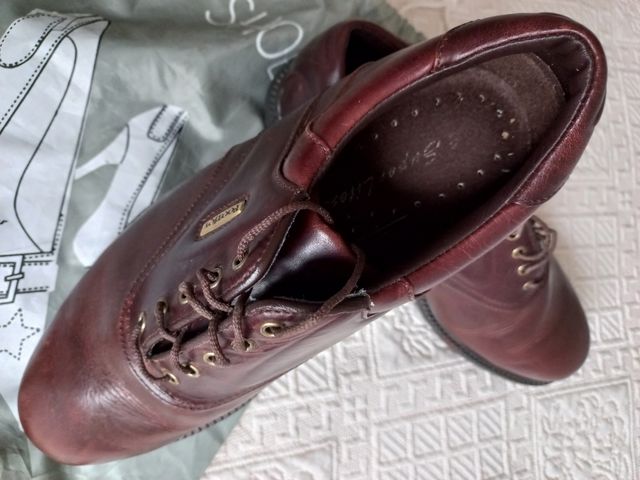 Zapatos Golf Footjoy SuperLites T.43. Como nuevos.