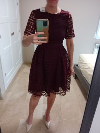 Vestido H&M encaje burdeos talla XS