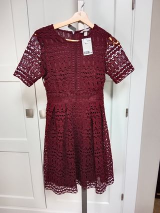 Vestido H&M encaje burdeos talla XS