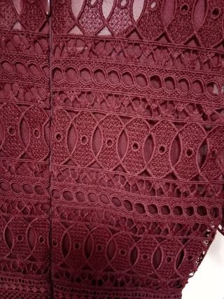 Vestido H&M encaje burdeos talla XS