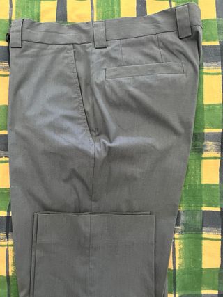 Pantalón de vestir gris caballero