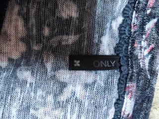 Camiseta floral one day