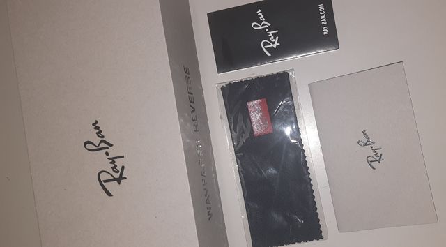 Ray Ban Scatola Wayfarer Reverse e Panno per Puliz