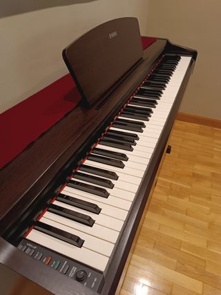 Piano Yamaha YDP-131