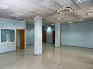 Se alquila / vende bajo comercial para negocio
