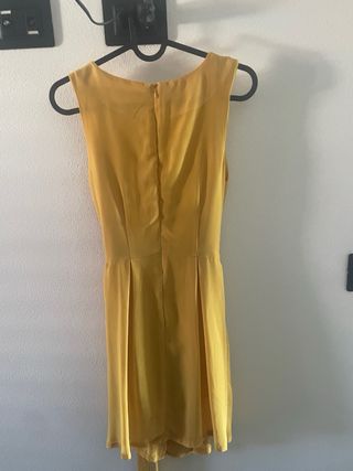 Vestito corto come nuovo