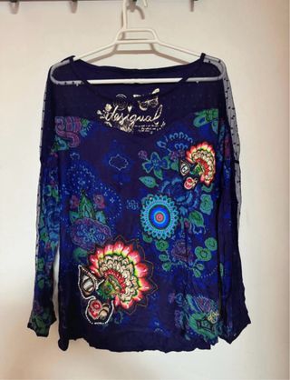 Camiseta Desigual floral manga larga