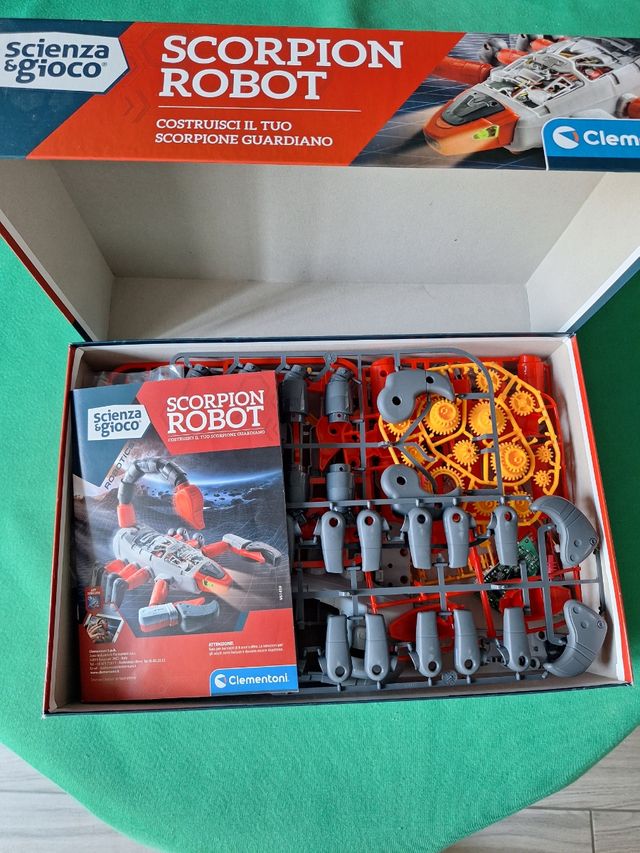 Clementoni Scorpion Robot STEM