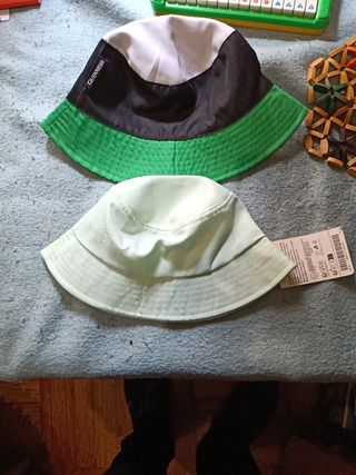 Sombrero Guinness multicolor y verde