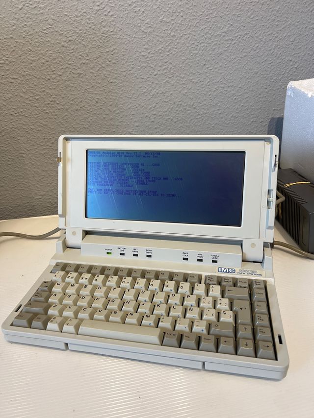 Computer portatile vintage IBM IMC 102NB