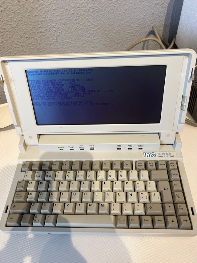 Computer portatile vintage IBM IMC 102NB